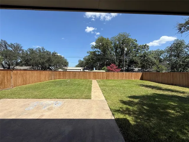 $275,000 | 2103 South High Street, Brady, TX 76825