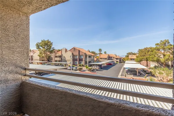 $200,000 | 5072 South Rainbow Boulevard, Unit 205, Las Vegas, NV 89118
