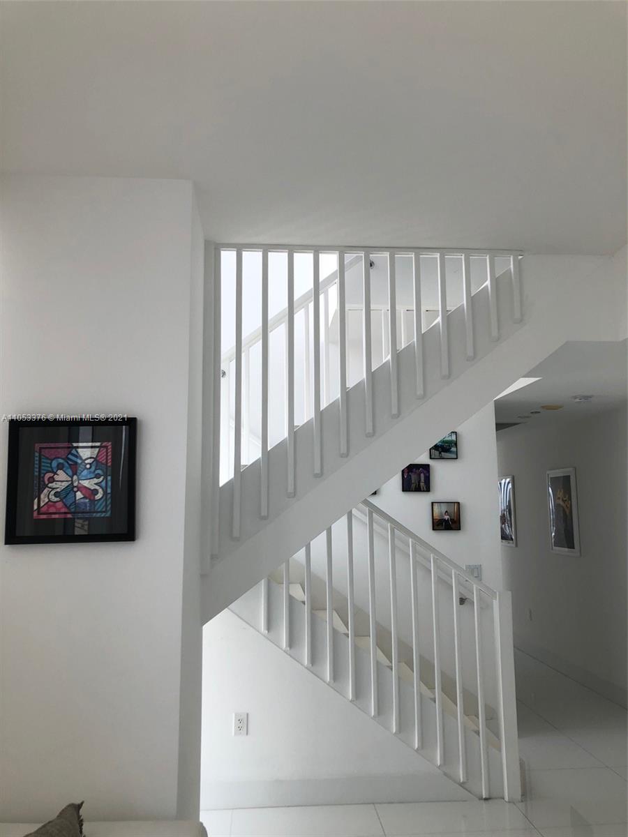 1100 Biscayne Boulevard, Unit 1505 Miami, FL 33132 - Photo 10 of 15 a view of entryway