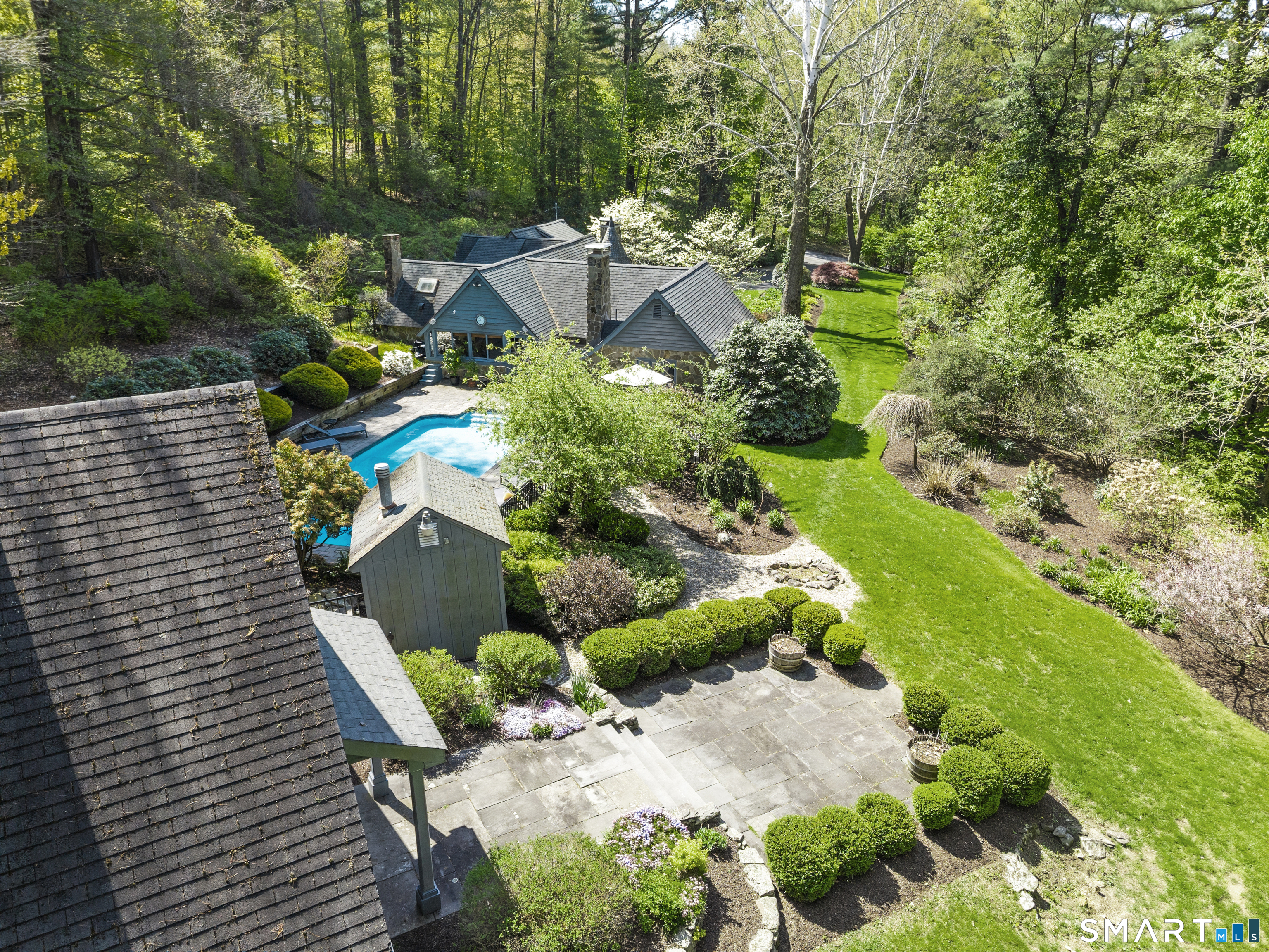 8 Morgan Road Canton, CT 06019 - Photo 4 of 40