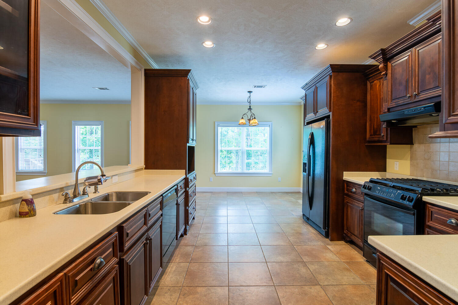 219 Devonshire Drive Thomson, GA 30824 - Photo 9 of 39 219 Devonshire-MLS-9