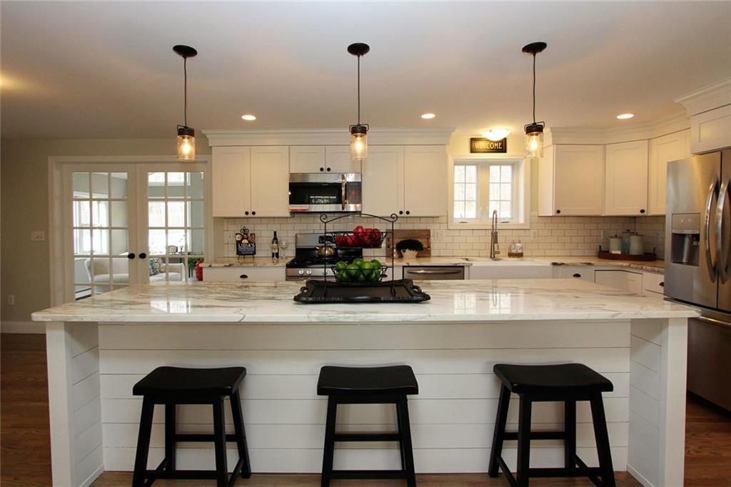 134 Mountain Road Falmouth, ME 04105 - Photo 4 of 35 Photo