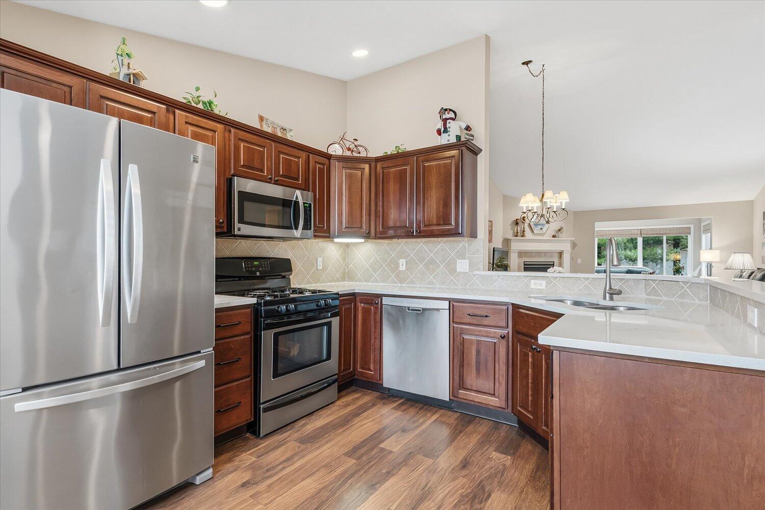 362 Round Hill Road Kalamazoo, MI 49009 - Photo 6 of 43 07-WM362roundhillrd-28