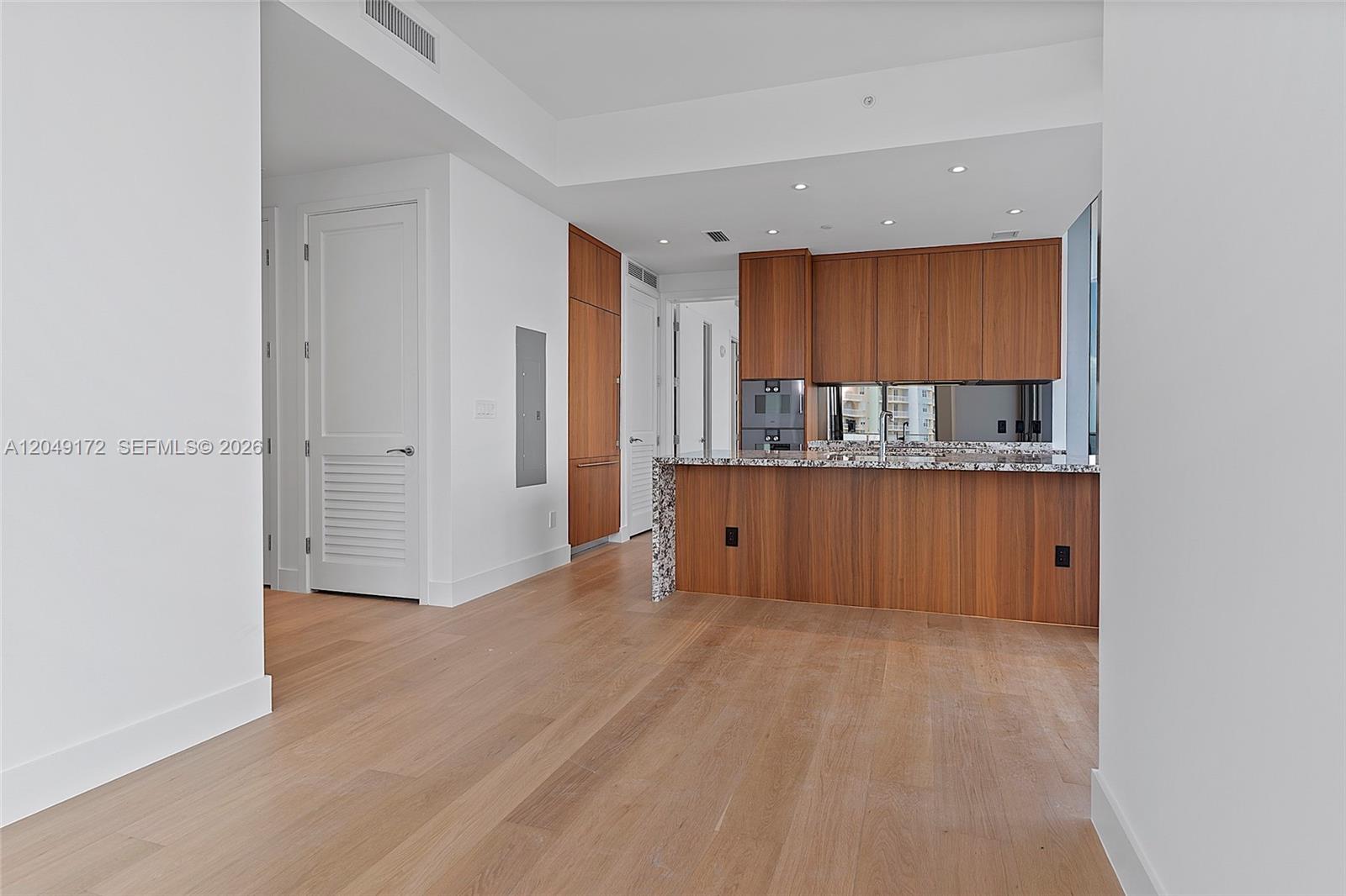 175 Southeast 25th Road, Unit 1003 Miami, FL 33129 - Photo 18 of 45
