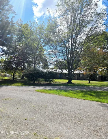 $375,000 | 109 Parkway Lane, Crossville, TN 38572