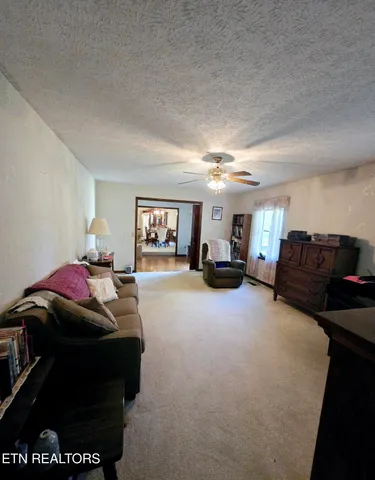 $375,000 | 109 Parkway Lane, Crossville, TN 38572