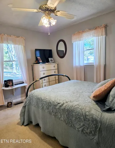 $375,000 | 109 Parkway Lane, Crossville, TN 38572