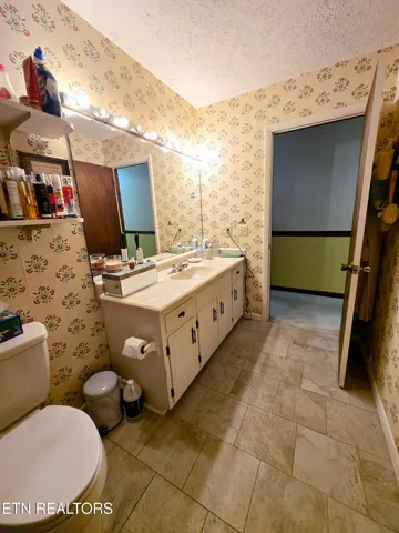 $375,000 | 109 Parkway Lane, Crossville, TN 38572