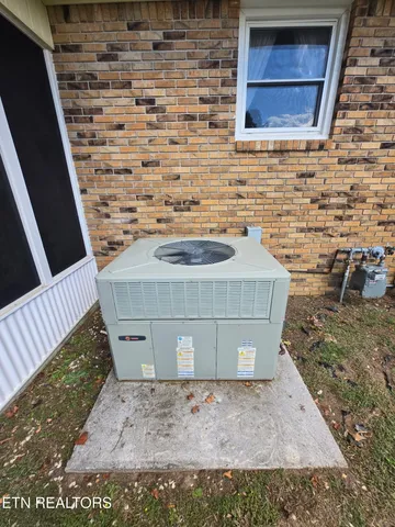 $375,000 | 109 Parkway Lane, Crossville, TN 38572