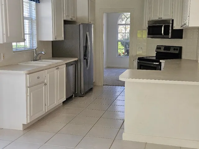 $2,975 | 8984 Southeast Hawks Nest Court, Hobe Sound, FL 33455