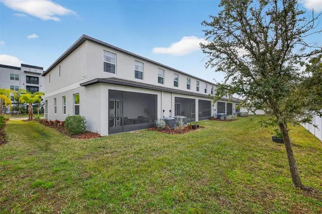 $305,000 | 10432 Shady Preserve Drive, Riverview, FL 33578
