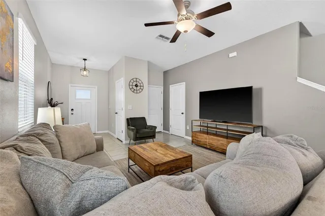 $305,000 | 10432 Shady Preserve Drive, Riverview, FL 33578