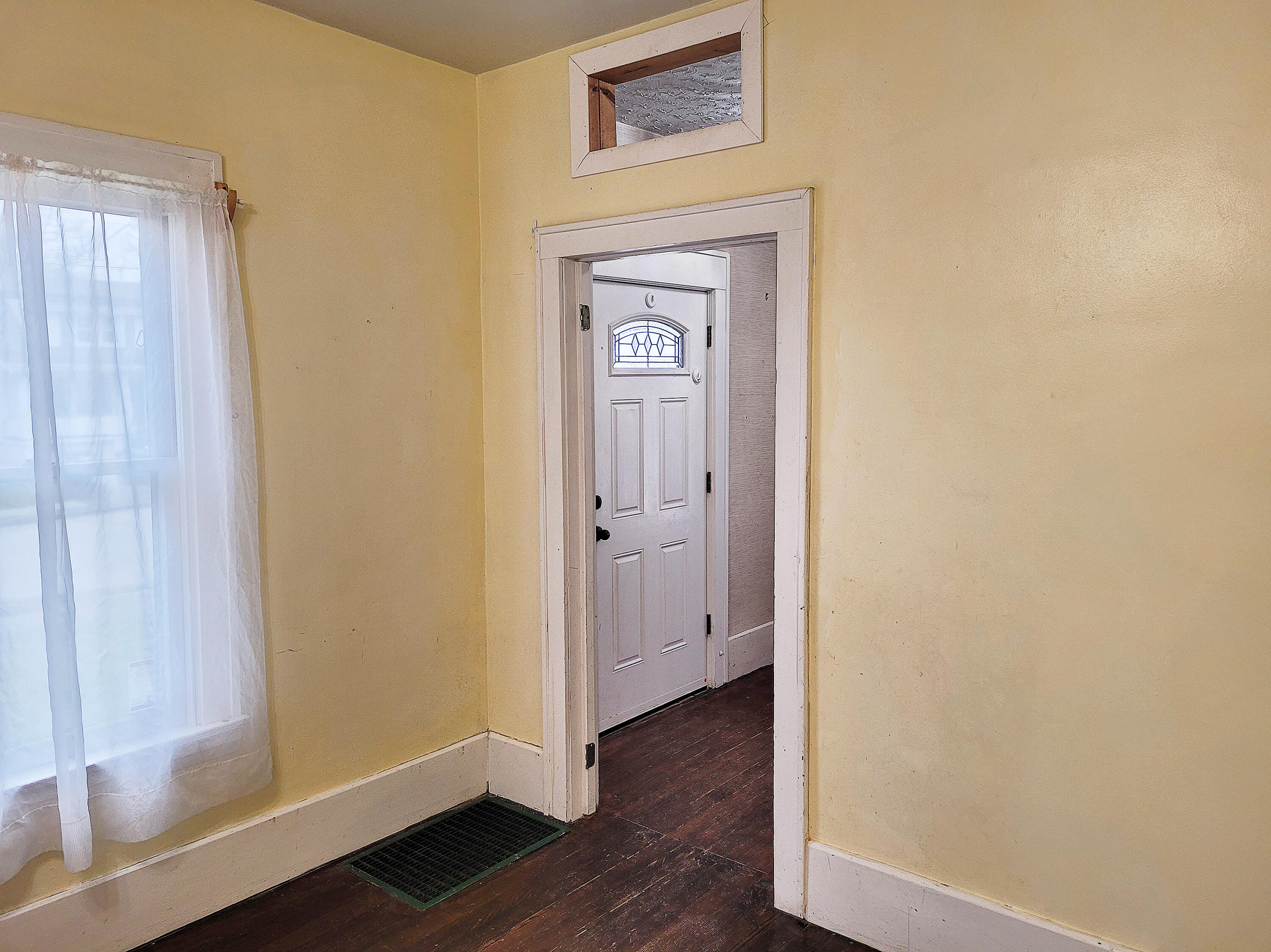 206 Erlanger Road Erlanger, KY 41018 - Photo 3 of 27 Gallery Image 3