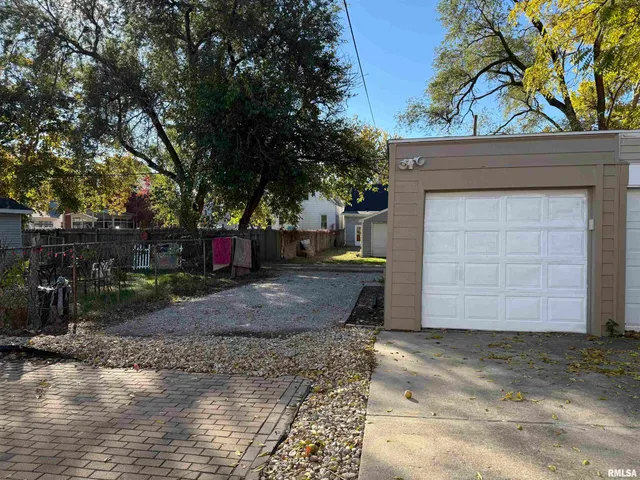 $119,000 | 2112 West Ayres Avenue, West Peoria, IL 61604