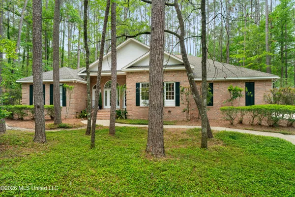 $599,000 | 28 Canebrake Boulevard, Hattiesburg, MS 39402
