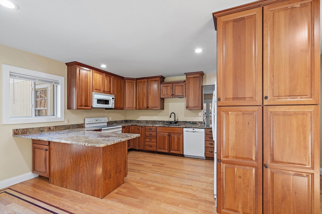 379 Concord Road, Unit 1&2 Sudbury, MA 01776 - Photo 6 of 41