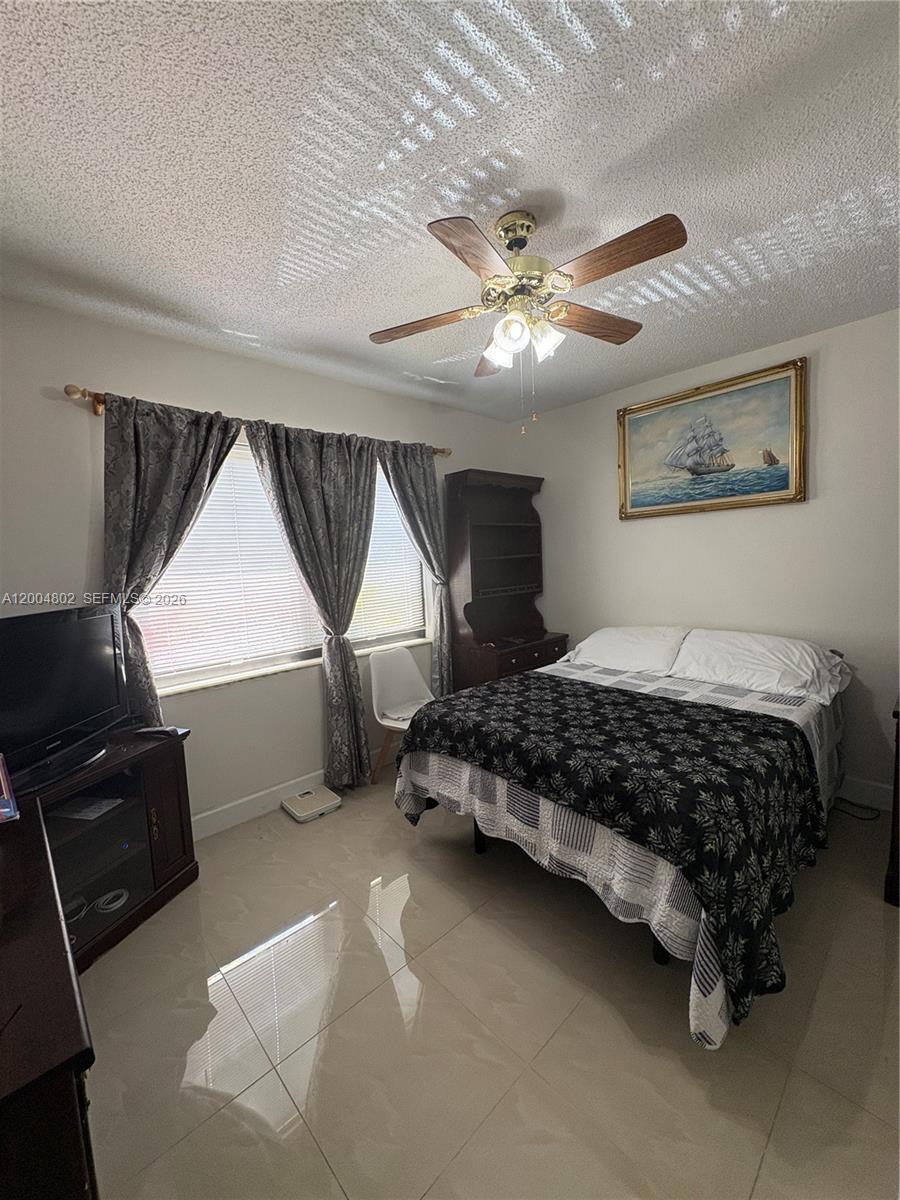 8581 Southwest 29th Street Miami, FL 33155 - Photo 15 of 18