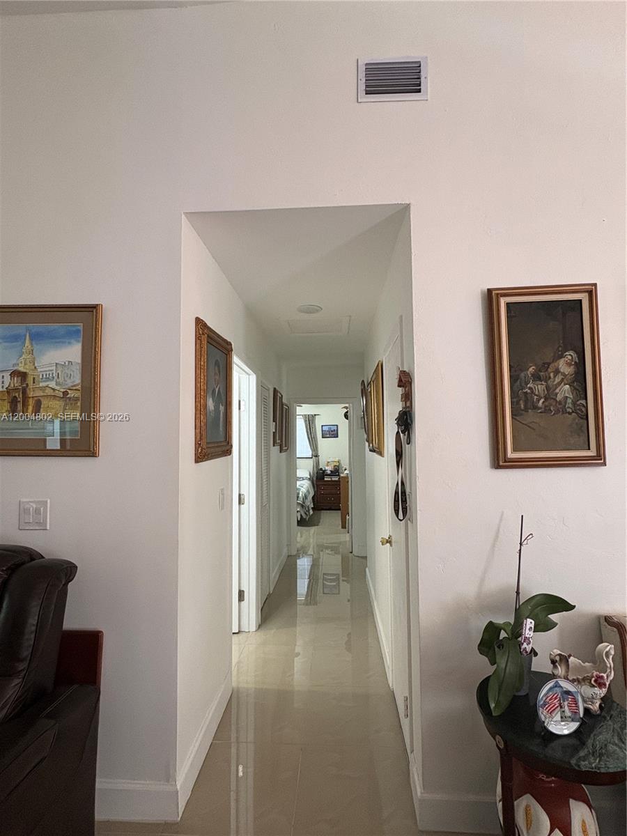 8581 Southwest 29th Street Miami, FL 33155 - Photo 10 of 18