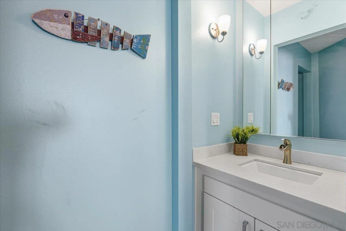 3755 Ocean Front Walk, Unit 18 San Diego, CA 92109 - Photo 30 of 42