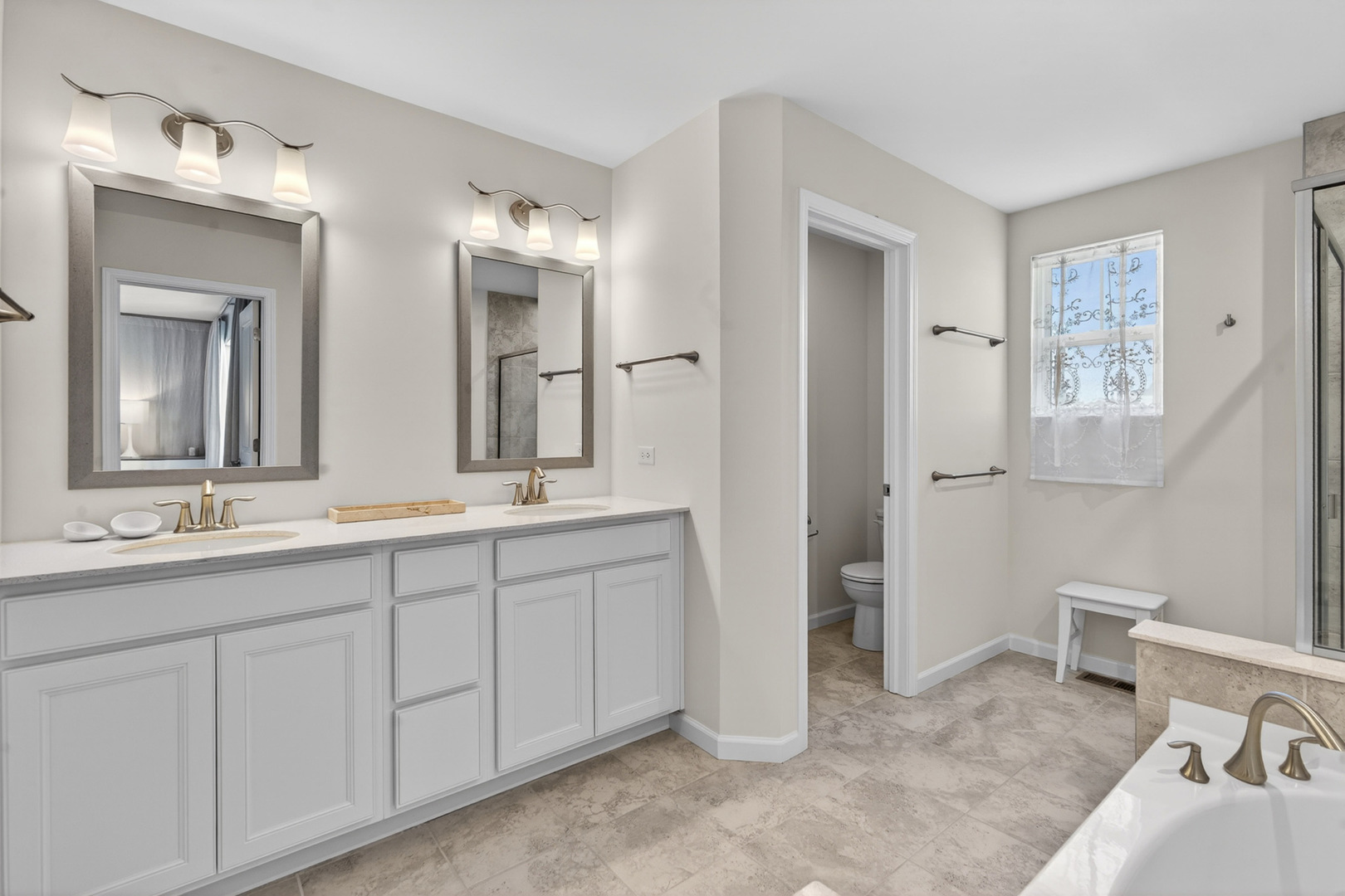 2204 Weatherbee Lane Naperville, IL 60563 - Photo 17 of 34