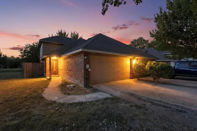 $474,900 | 2760 Pike Drive, Lancaster, TX 75146