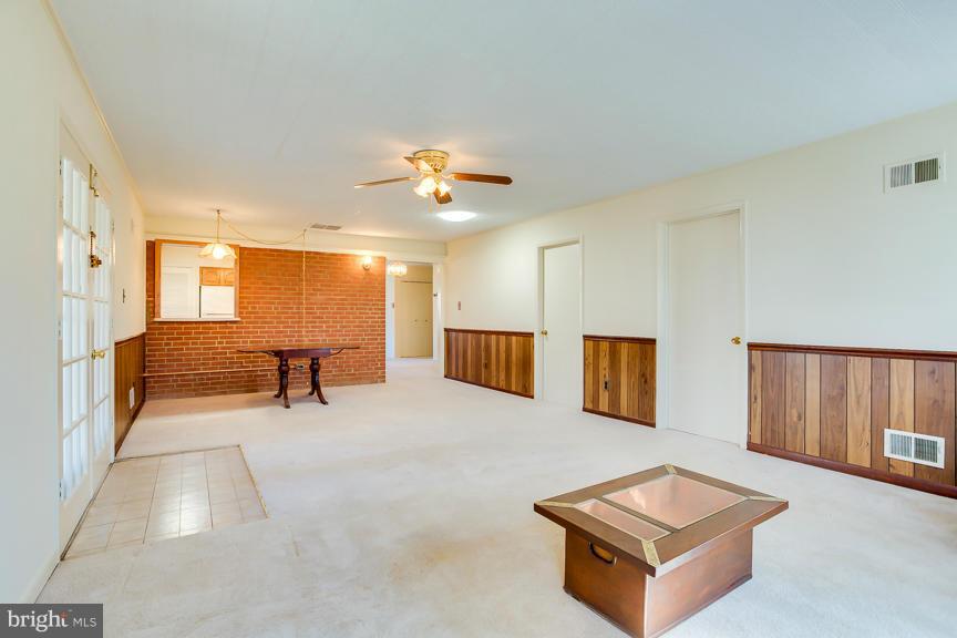 5511 Heming Avenue Springfield, VA 22151 - Photo 12 of 30 Family Room