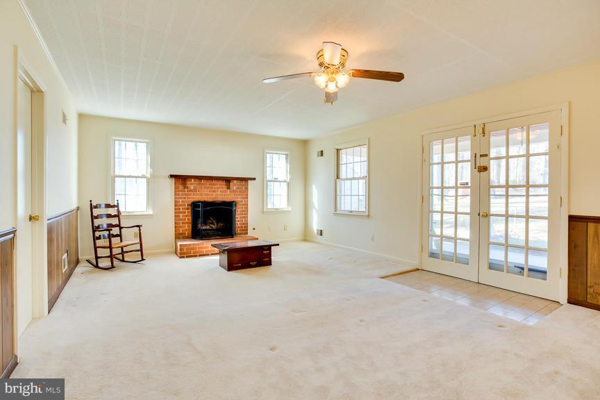 5511 Heming Avenue Springfield, VA 22151 - Photo 15 of 30 Family Room