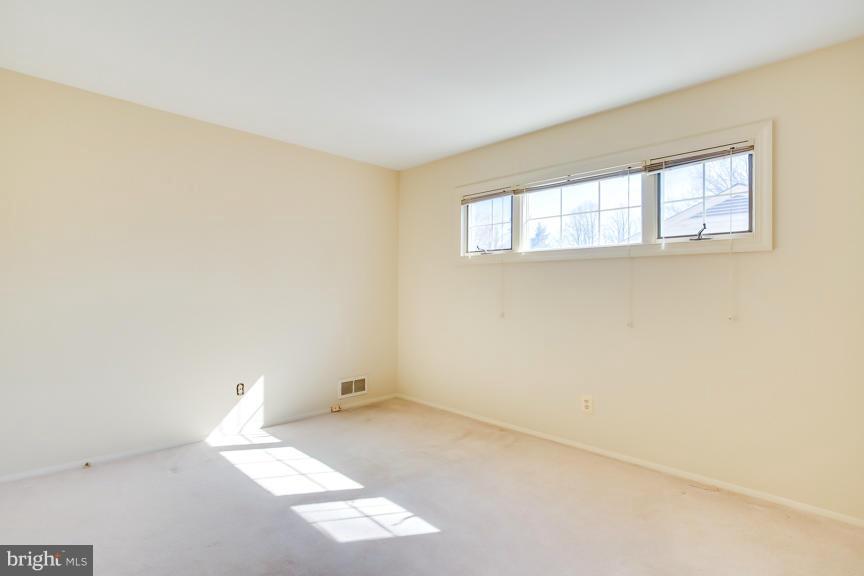 5511 Heming Avenue Springfield, VA 22151 - Photo 16 of 30 Bedroom (Master)