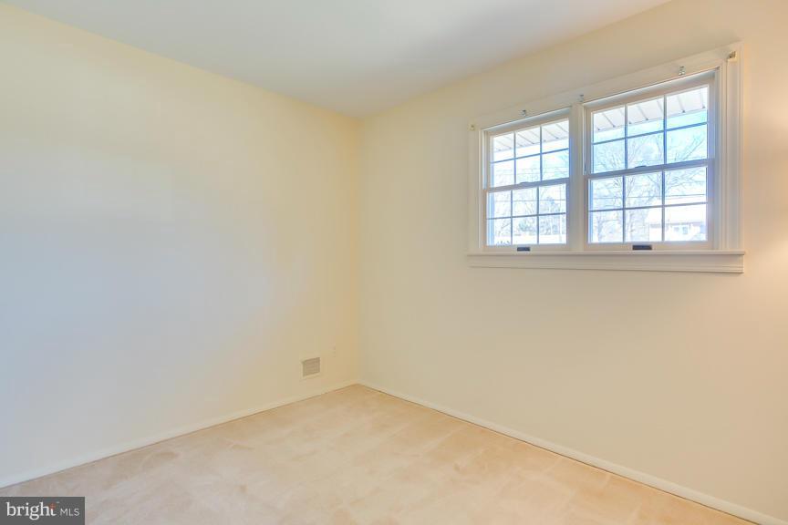 5511 Heming Avenue Springfield, VA 22151 - Photo 19 of 30 Bedroom