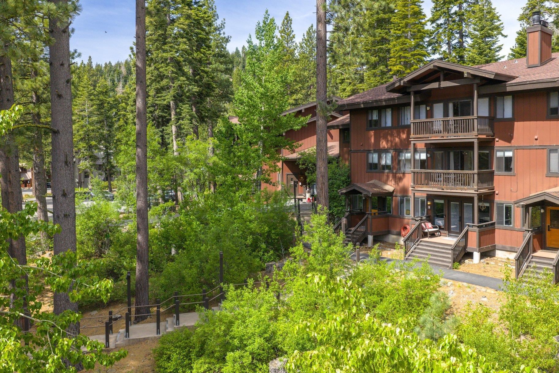 725 Granlibakken Road, Unit 40 Tahoe City, CA 96145 - Photo 5 of 26