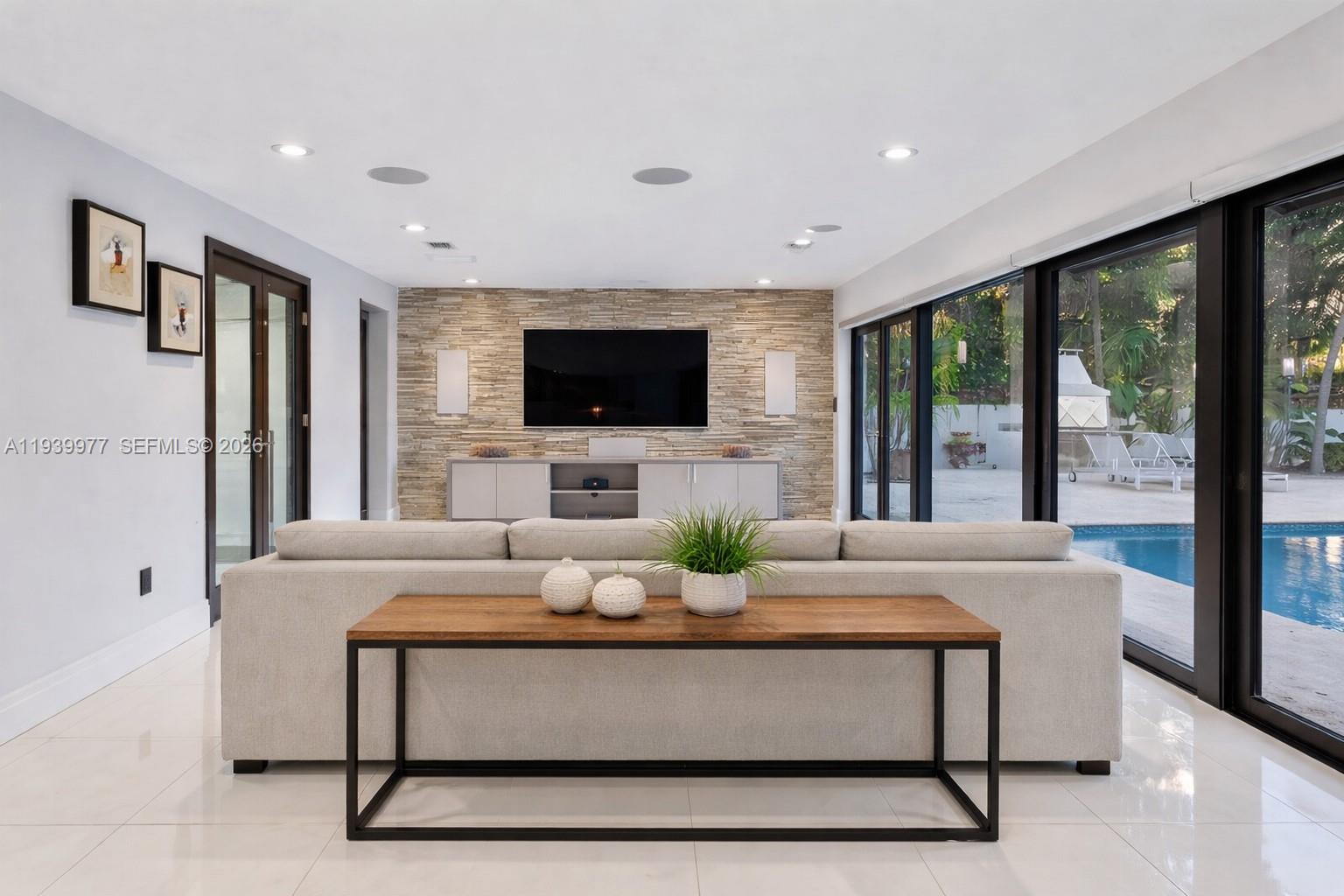 8363 Southwest 98th Street Miami, FL 33156 - Photo 11 of 43