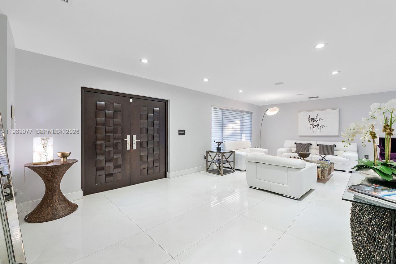 8363 Southwest 98th Street Miami, FL 33156 - Photo 36 of 43