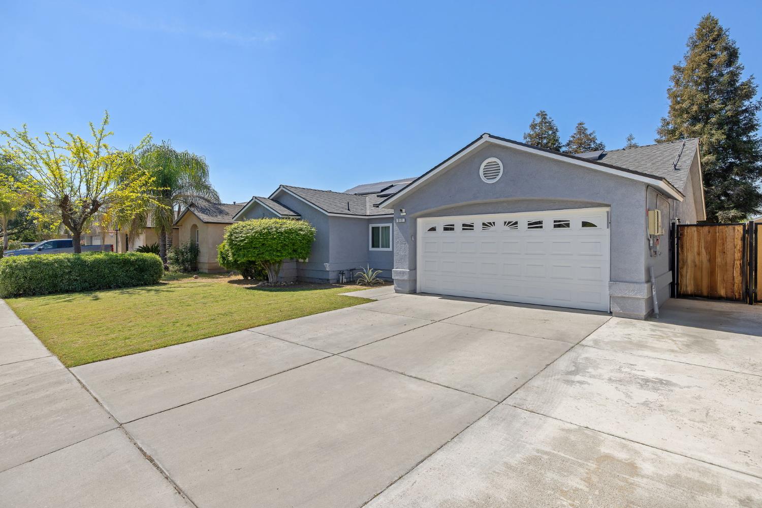 517 Tucker Sanger, CA 93657 - Photo 2 of 31