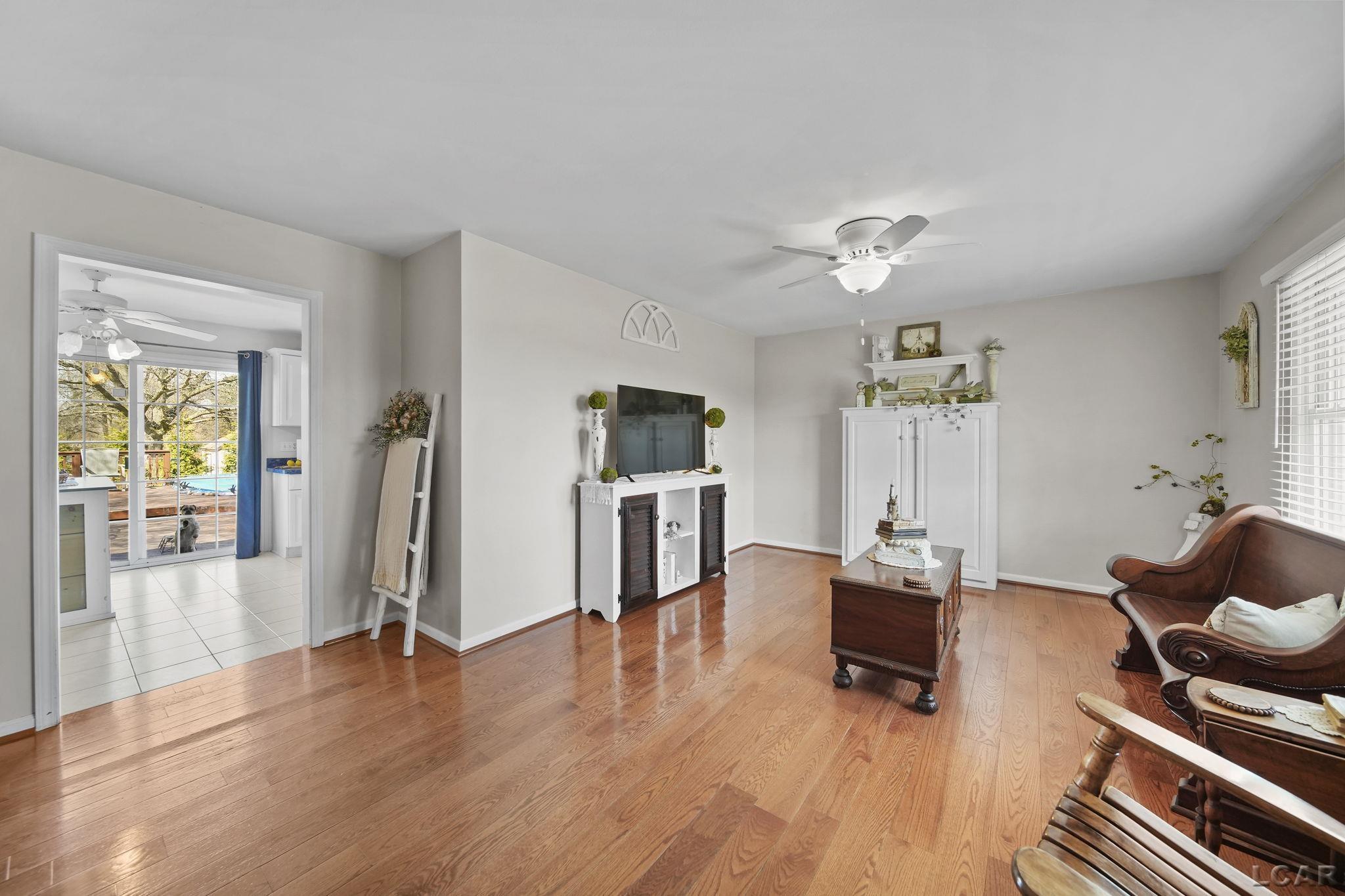 2600 Sutton Road Adrian, MI 49221 - Photo 8 of 46 50171523-00a7f241-fa78-42de-94e9-9c37ddf1cff3.JPG