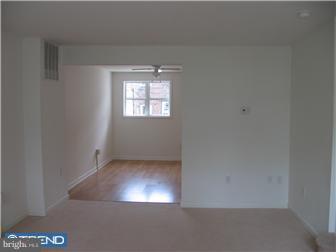 91 Springton Road Upper Darby, PA 19082 - Photo 3 of 11