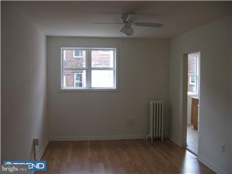 91 Springton Road Upper Darby, PA 19082 - Photo 4 of 11