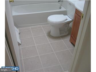 91 Springton Road Upper Darby, PA 19082 - Photo 9 of 11