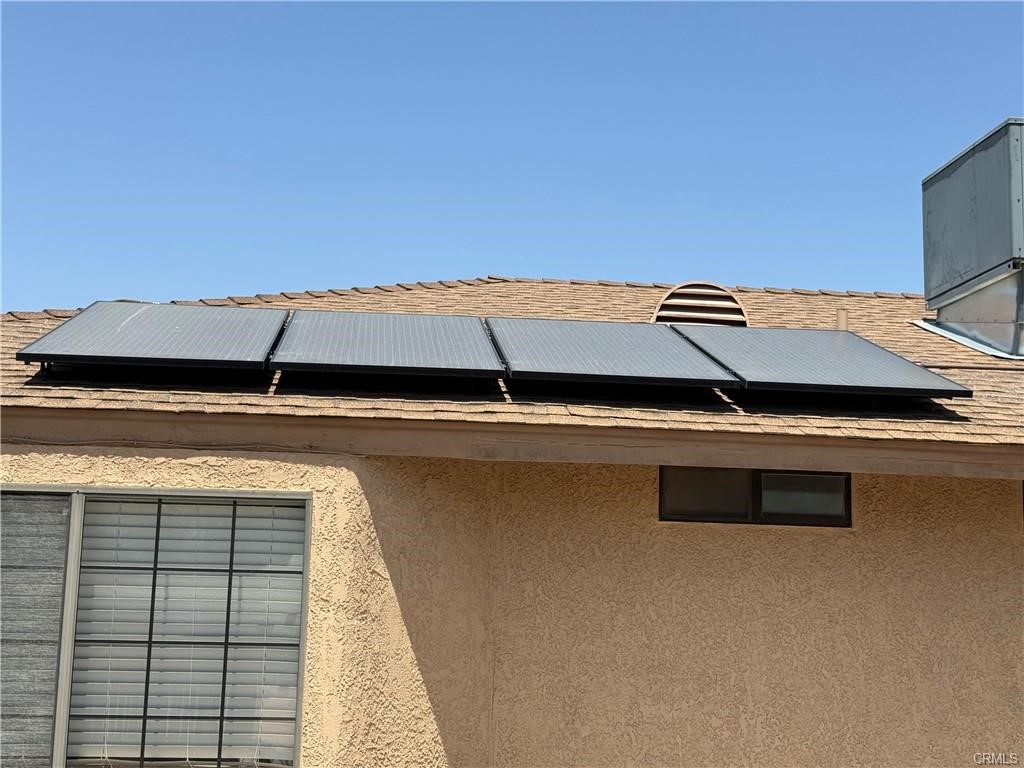 21275 Pocomoke Road Apple Valley, CA 92308 - Photo 39 of 40 an aerial view of a roof deck