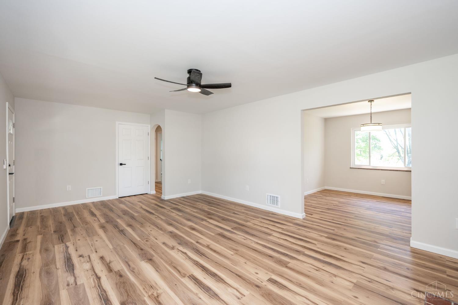 6575 Bridgetown Road Cincinnati, OH 45248 - Photo 10 of 47