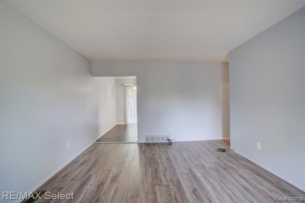2811 Tiptree Path Flint, MI 48506 - Photo 8 of 29