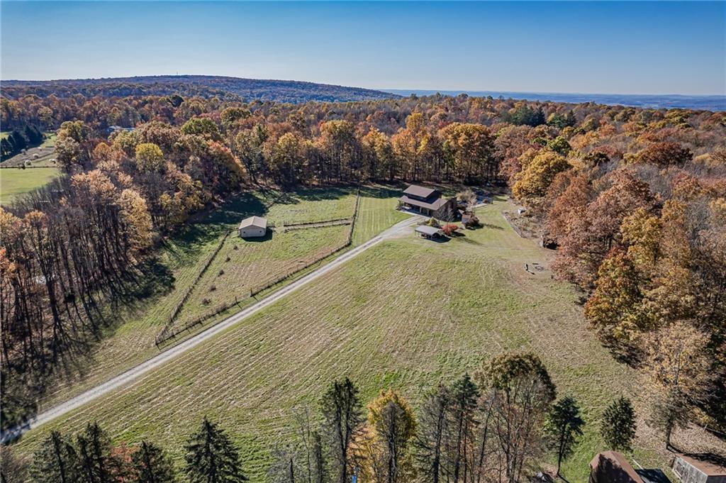 631 Solomon Temple Road Latrobe, PA 15650 - Photo 2 of 25 Gallery Image 2