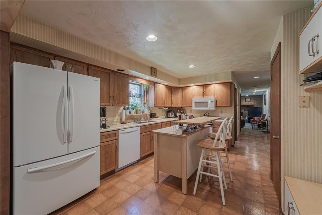 631 Solomon Temple Road Latrobe, PA 15650 - Photo 8 of 25 Gallery Image 8
