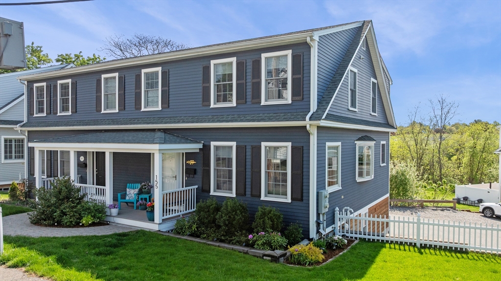 155 Green Street, Unit 4 Marblehead, MA 01945 - Photo 1 of 34