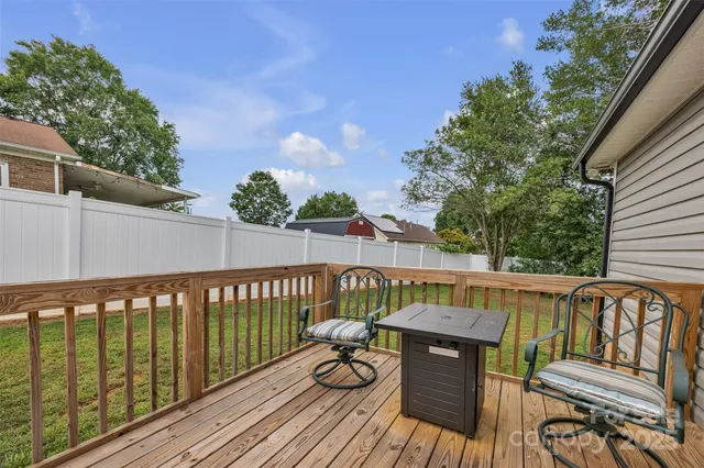 $330,000 | 3165 Spencer Road Northeast, Conover, NC 28613