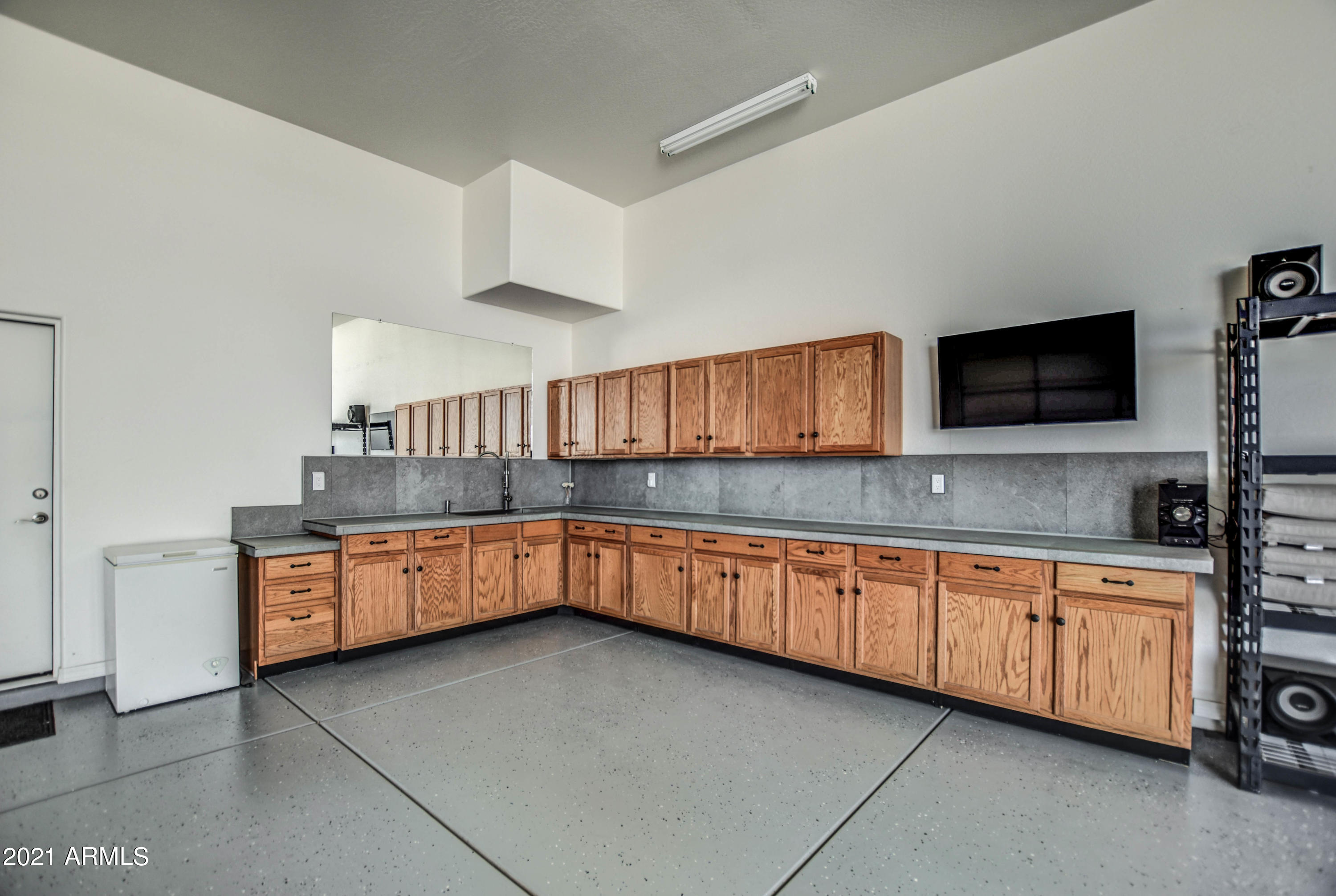 920 North Vista Road Apache Junction, AZ 85119 - Photo 40 of 46 GARAGE 2