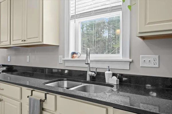 $674,000 | 22 Sunset View Road, Fairfax, VT 05444