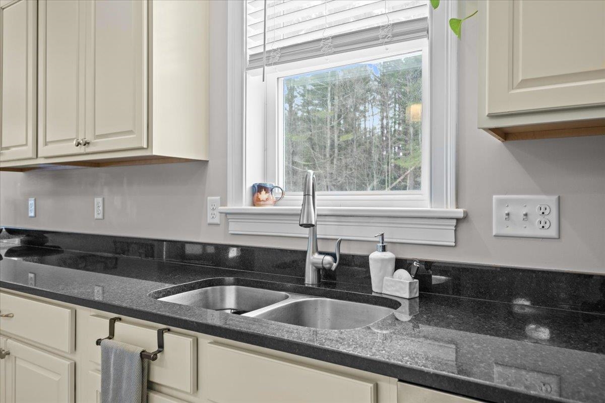 22 Sunset View Road Fairfax, VT 05444 - Photo 9 of 49