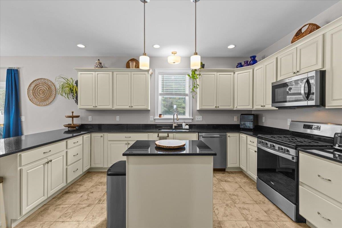 22 Sunset View Road Fairfax, VT 05444 - Photo 10 of 49