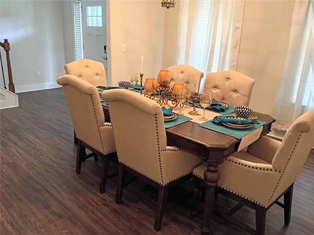 807 Ridgeview Court Hampton, GA 30228 - Photo 11 of 69 a living room with furniture and wooden floor