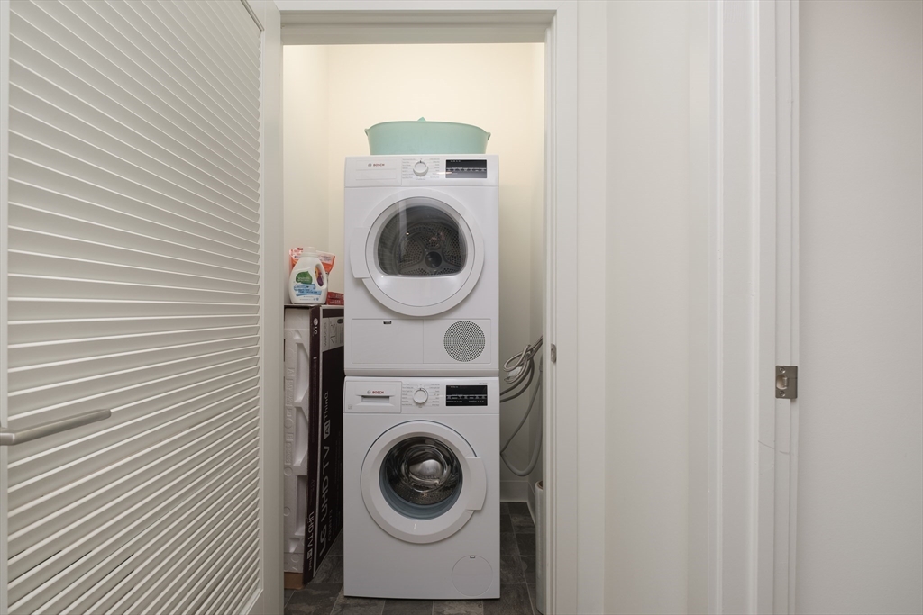 45 Lewis Street, Unit 305 Boston, MA 02128 - Photo 13 of 41